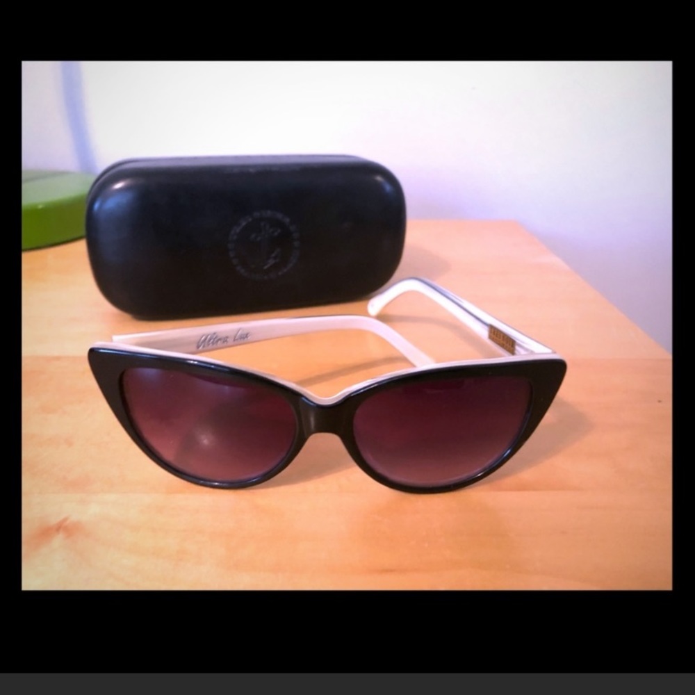 Tres noir cat eye sunglasses
